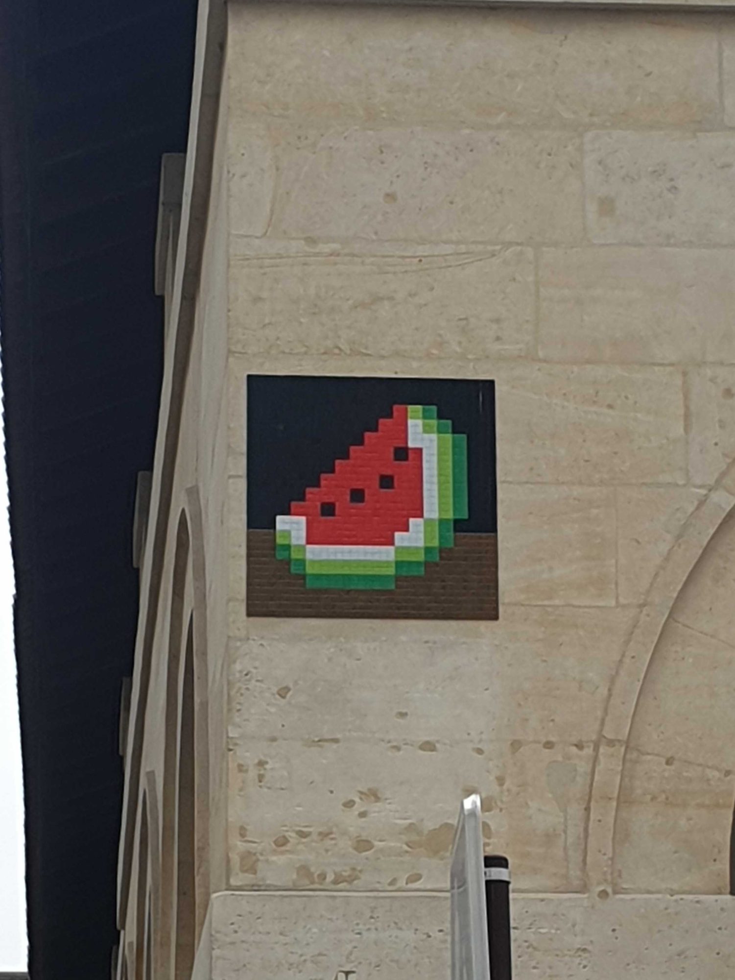 PA_1076, Space Invader on Rue Félibien — Street art by Invader in Paris