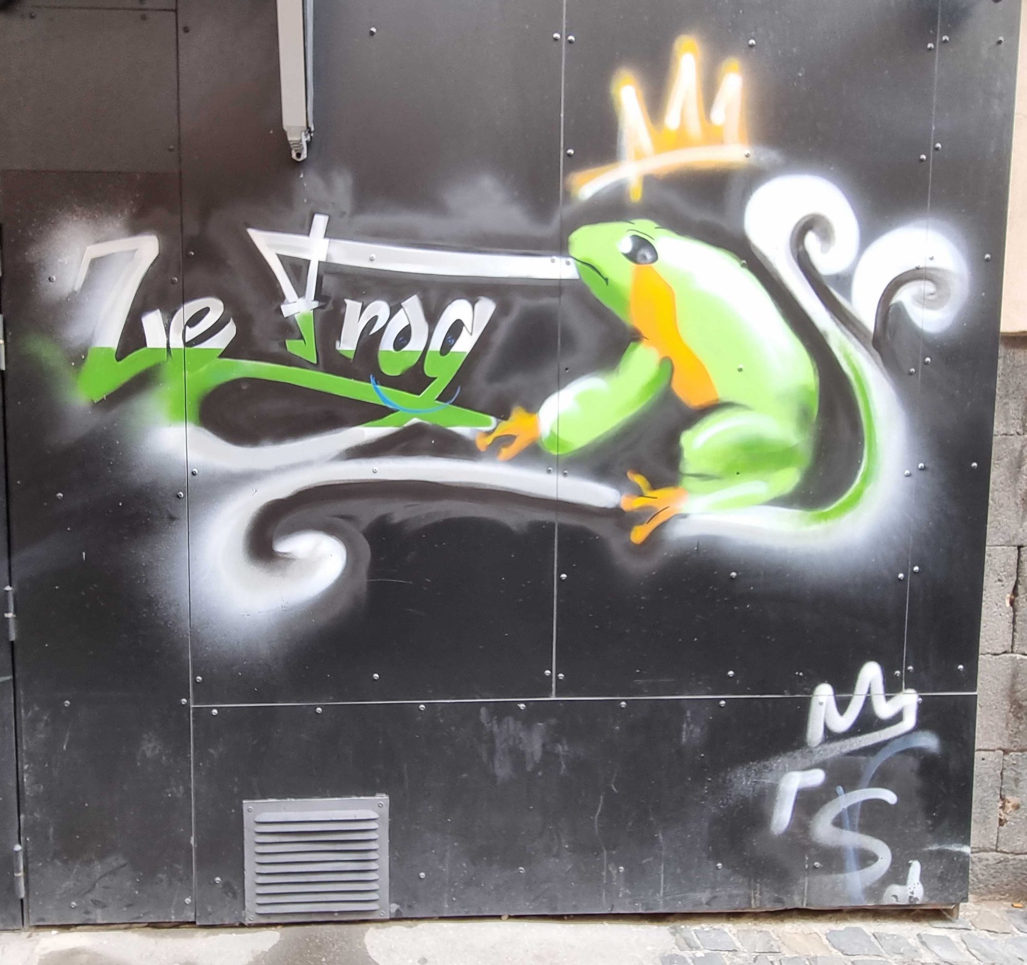 Ze frog, la grenouille couronnée — Street art à Clermont-Ferrand
