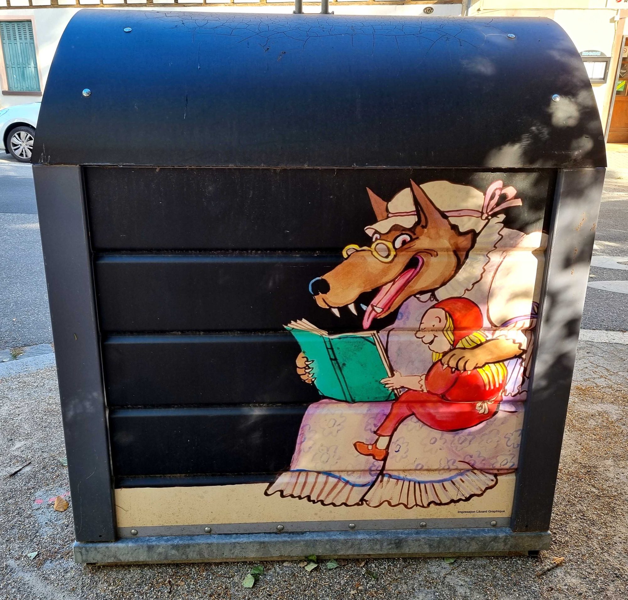 The Wolf Disguised as Grandmother — Street art in Strasbourg