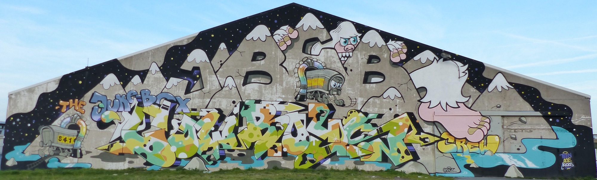 Montagne enneigée — Street art à Nantes