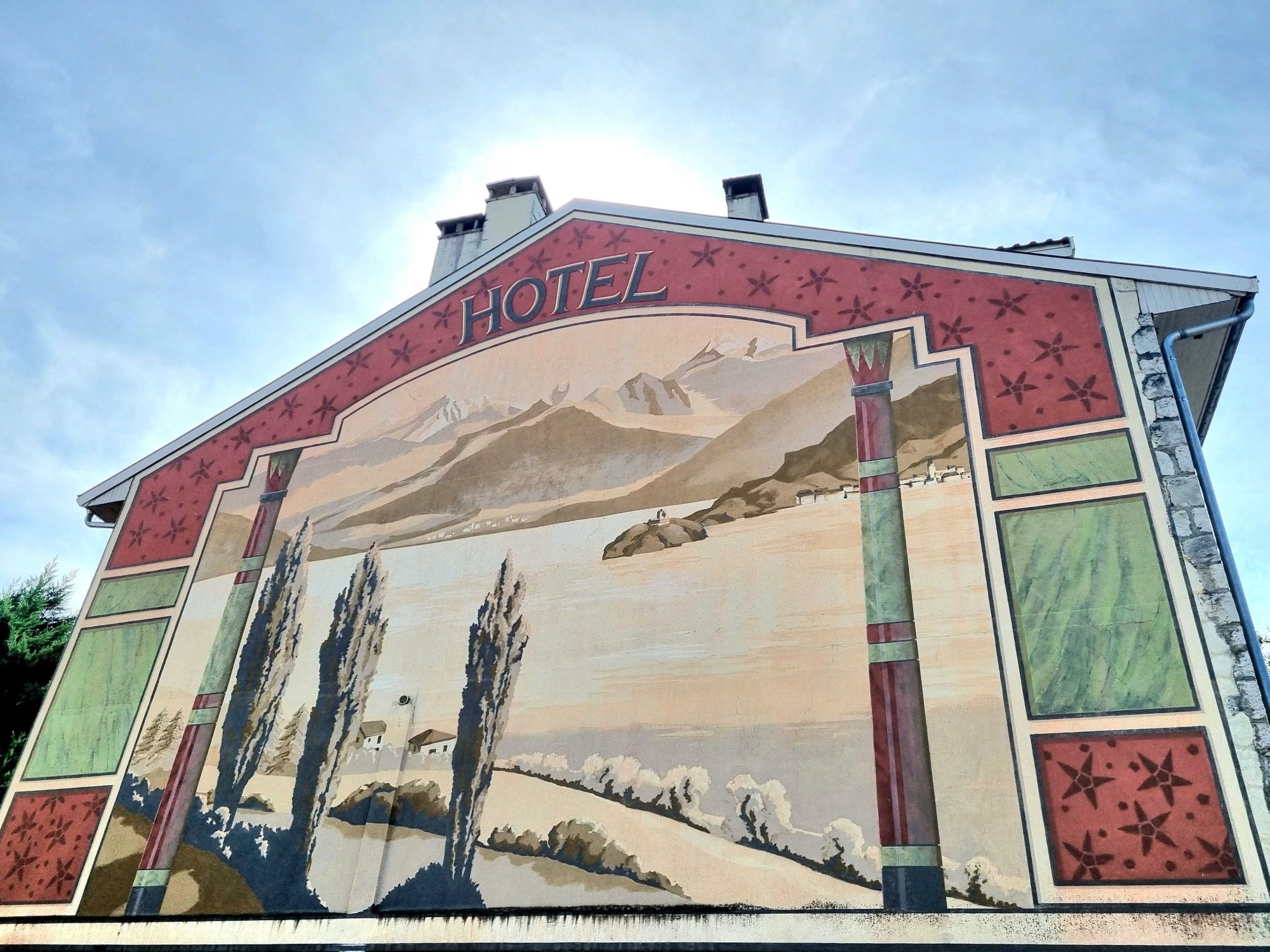 Fresque hôtel art nouveau, Annecy — Street art à Annecy