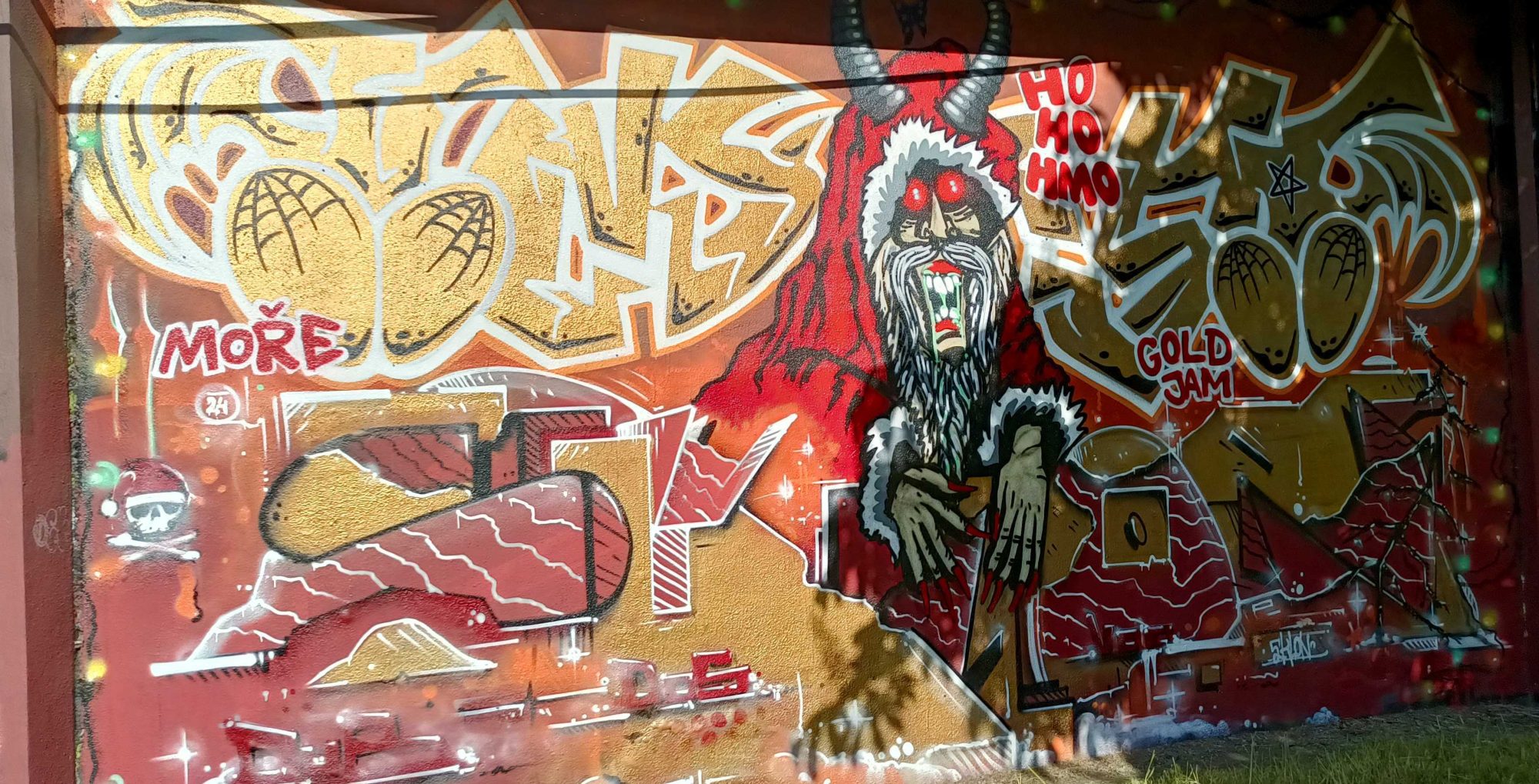 Čons Gold Jam — Street art in Prague