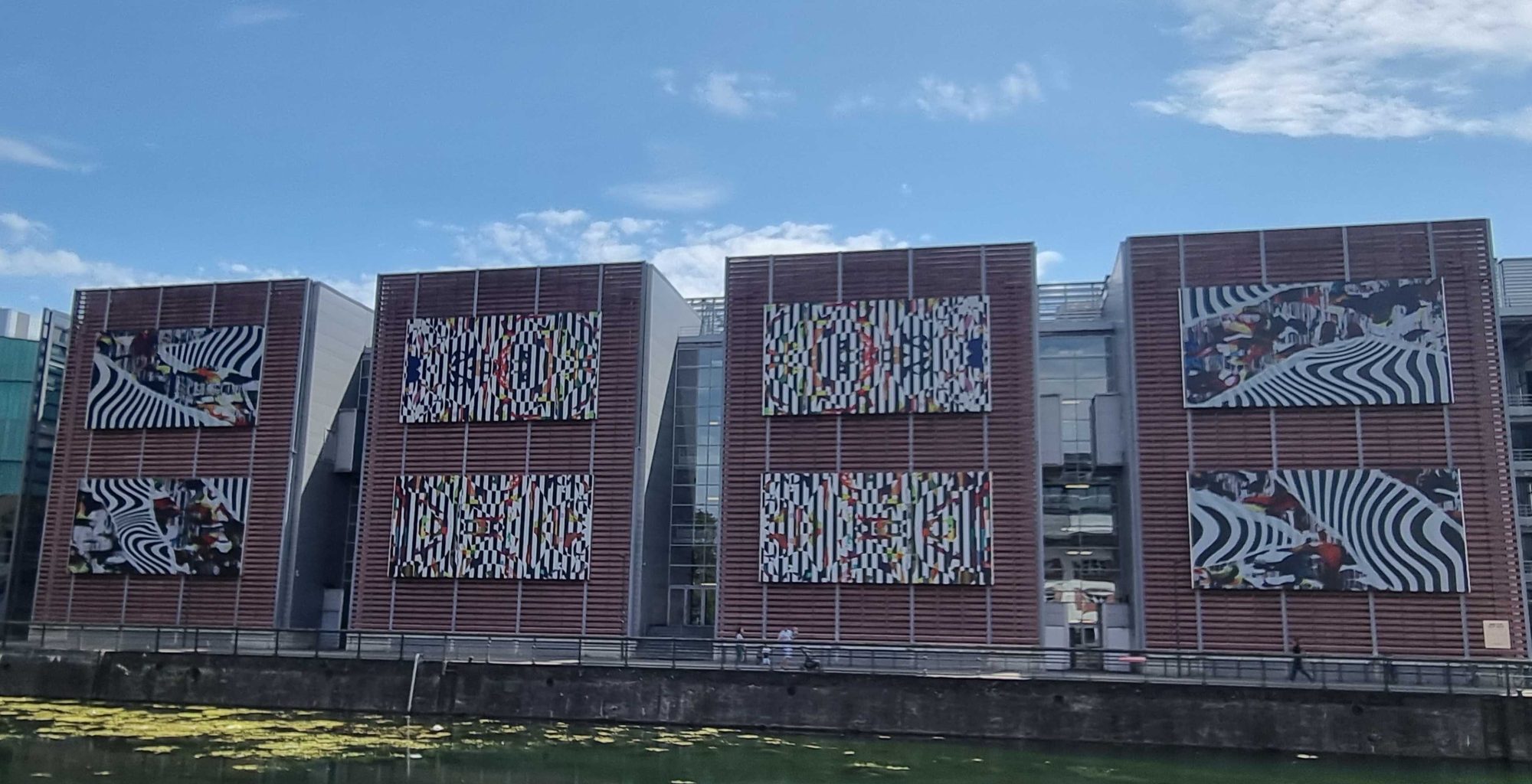 Optical Murals on Strasbourg Facade — Street art in Strasbourg