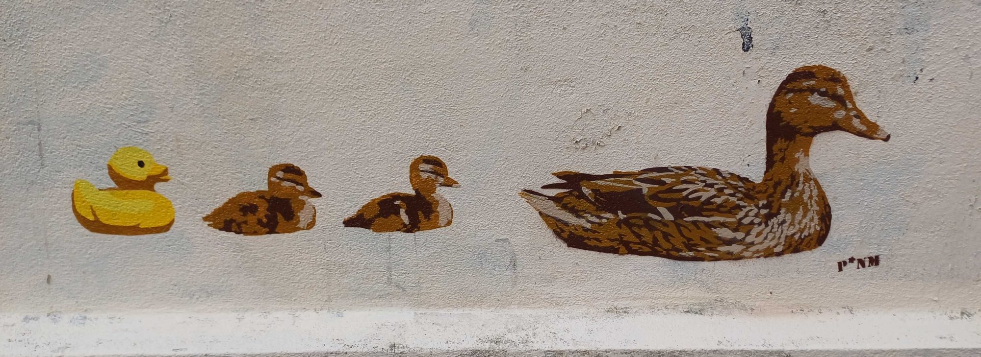 Famille canard au pochoir — Street art à Paris