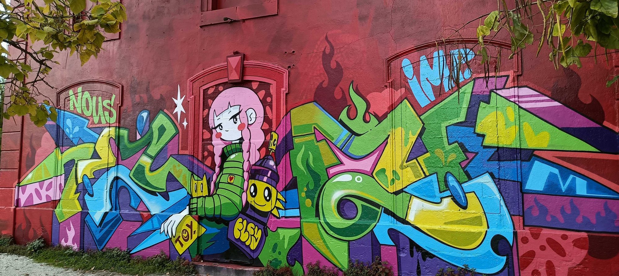 Graffiti wild style coloré — Street art à La Rochelle