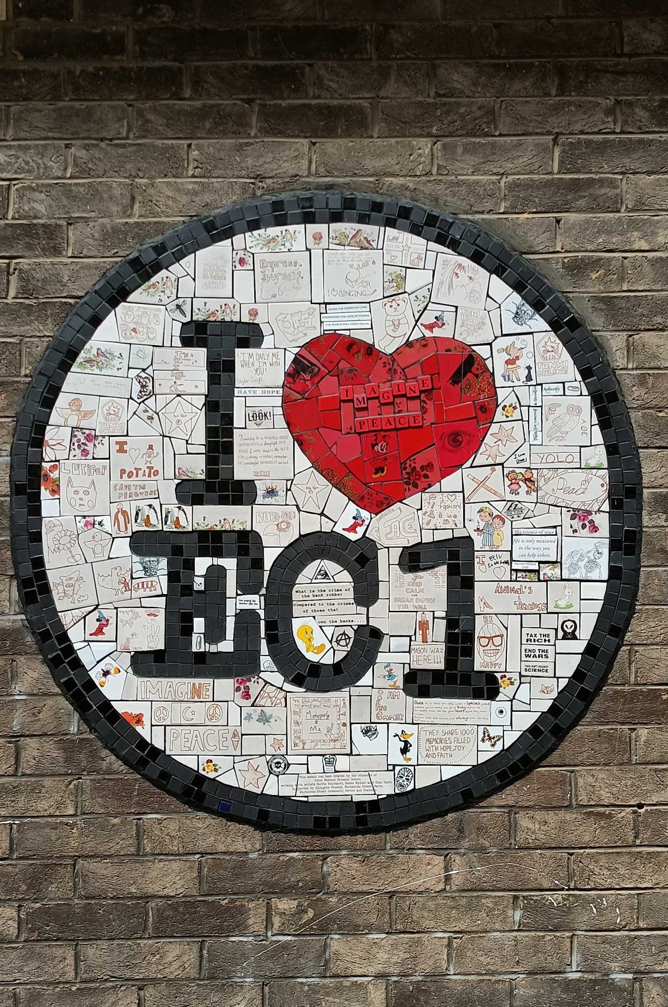 I Love EC1 - Participatory Mosaic — Street art in London