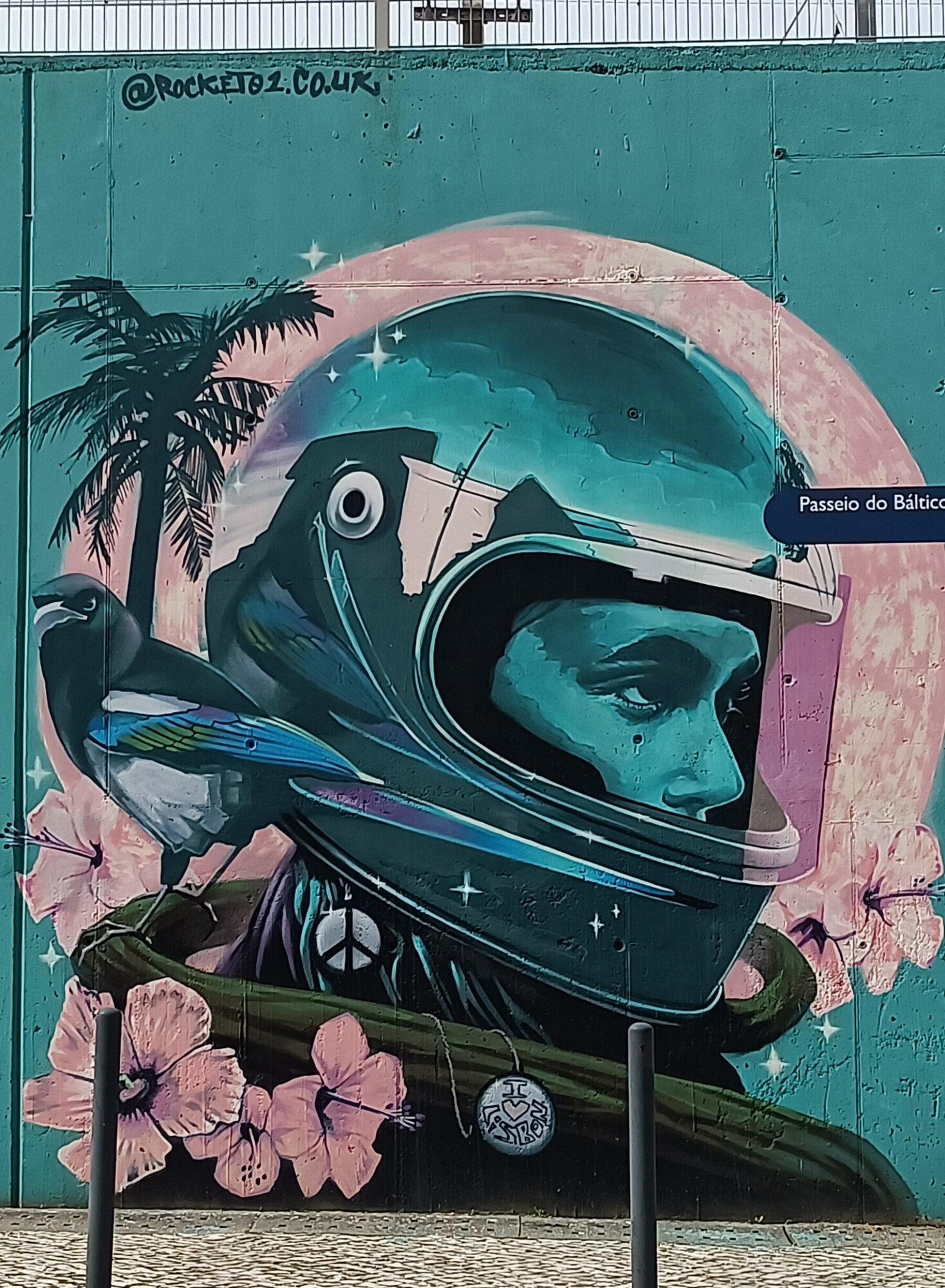 Mag Racers — Street art de Rocket01 à Lisboa
