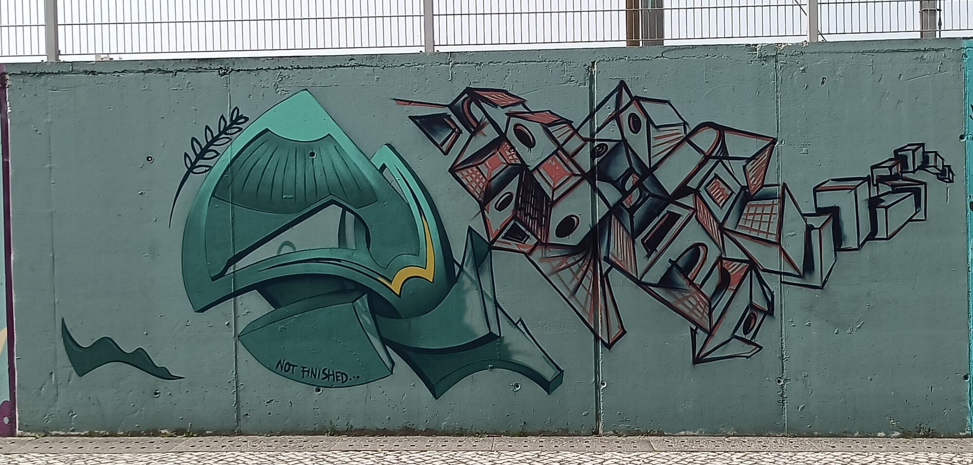 Not finished et cubes en trois dimensions — Street art à Lisboa