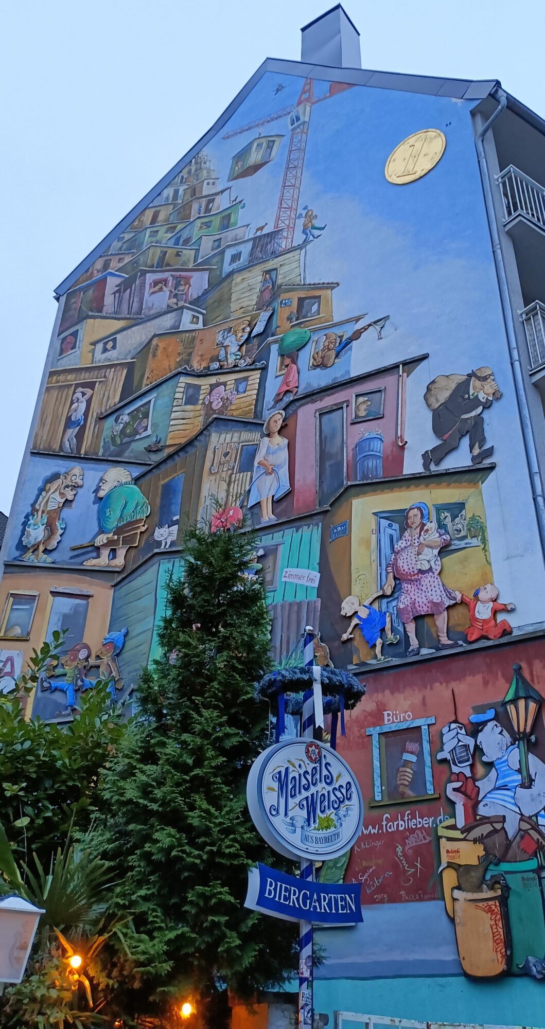 Wirtschaftswunder by Farbfieber — Street art by Klaus Klinger in Düsseldorf