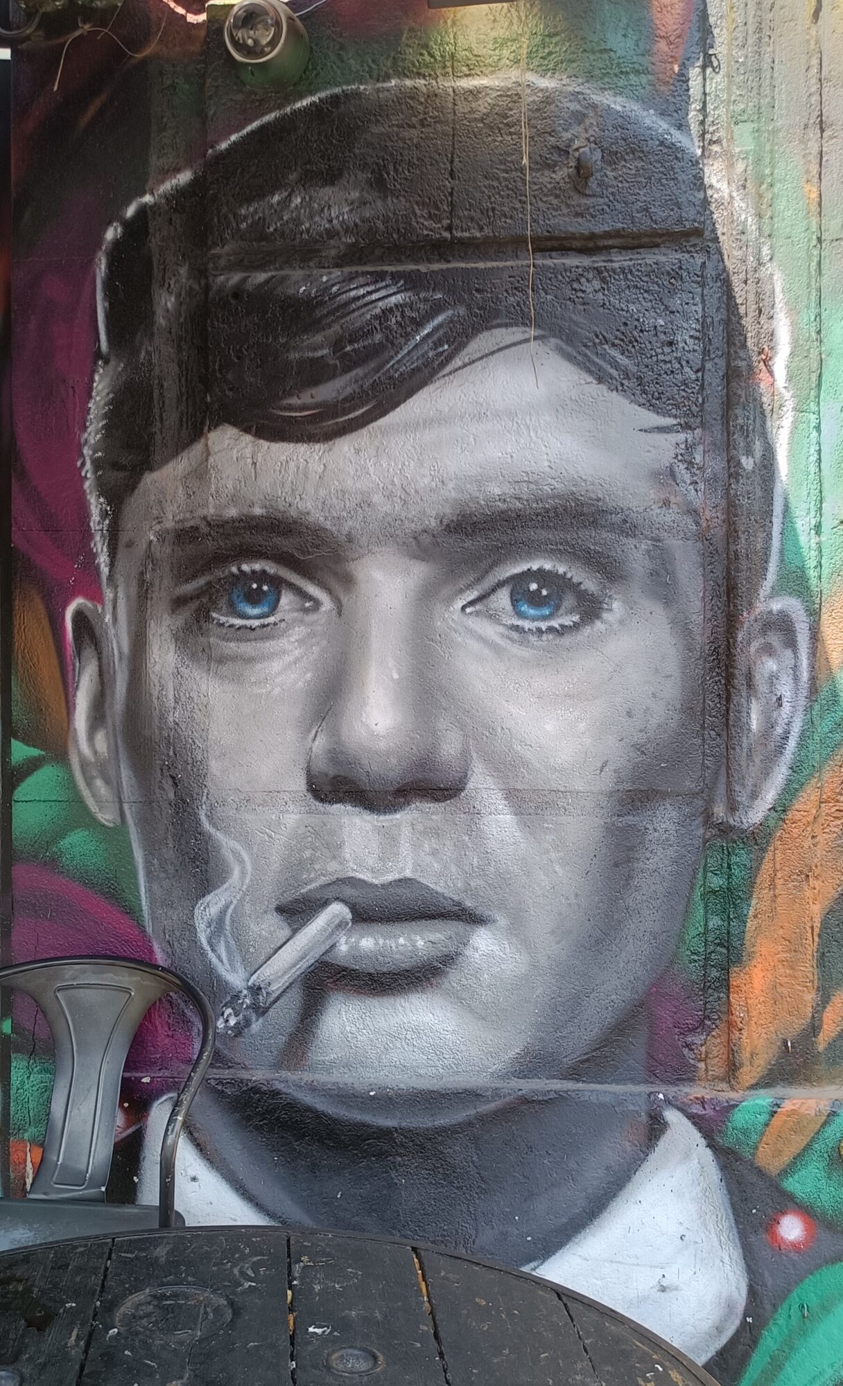 Thomas Shelby à la cigarette — Street art à Marseille