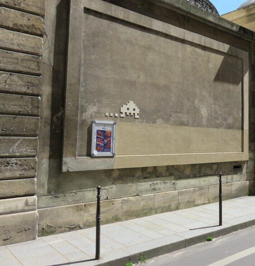 PA_35, Space Invader de la rue Pavée — Street art de Invader à Paris