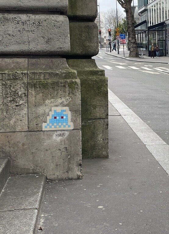 PA_53, Space Invader de l'avenue Pierre-Mendès-France — Street art de Invader à Paris