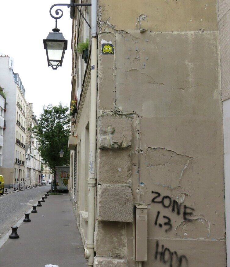 PA_56, Space Invader on Rue Simonet — Street art by Invader in Paris