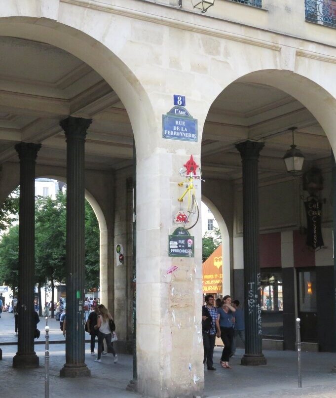 PA_92, Space Invader on Rue Sainte-Opportune — Street art by Invader in Paris