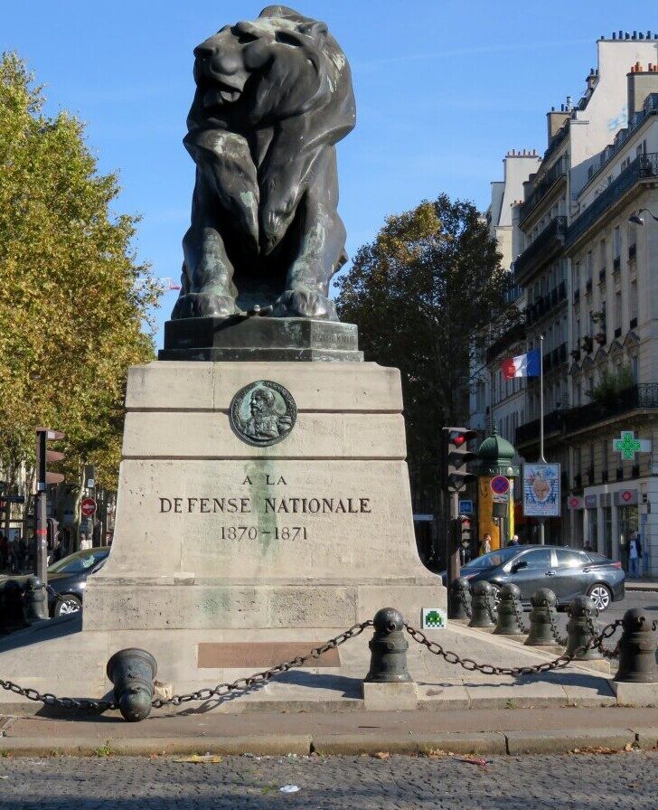 PA_75, Green Space Invader on the Danton Statue — Street art by Invader in Paris