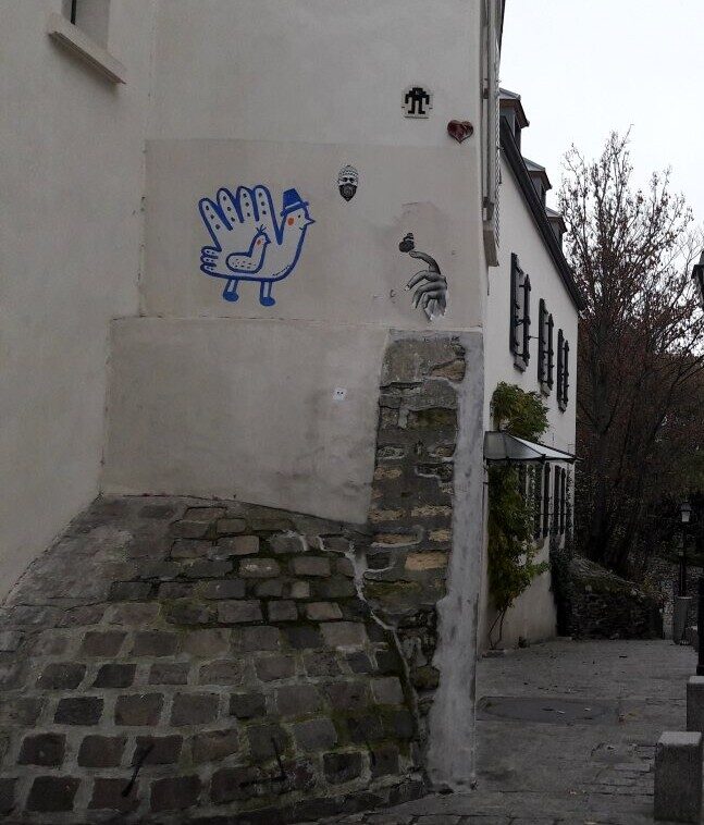 PA_165, Space Invader de la rue Cortot — Street art de Invader à Paris