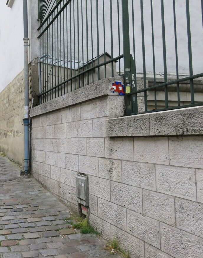 PA_169, Space Invader de la rue du Mont-Cenis — Street art de Invader à Paris