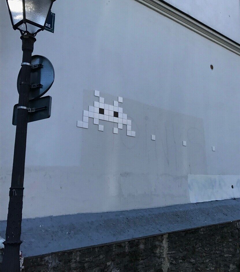 PA_170, Space Invader on Rue Saint-Éleuthère — Street art by Invader in Paris