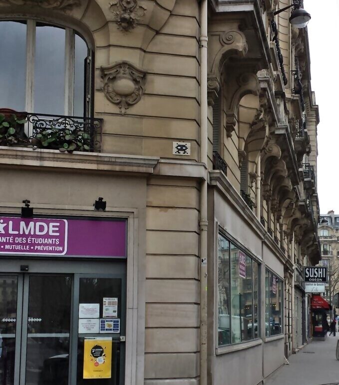 PA_184, Space Invader de la rue Danton — Street art de Invader à Paris