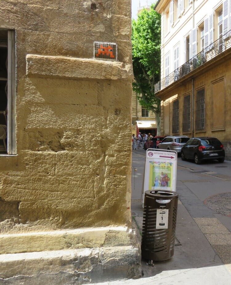 AIX_02, Space Invader on 15 Rue Gaston de Saporta — Street art by Invader in Aix-en-Provence