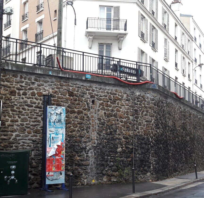 PA_192, Space Invader on 130 Rue de Bagnolet — Street art by Invader in Paris