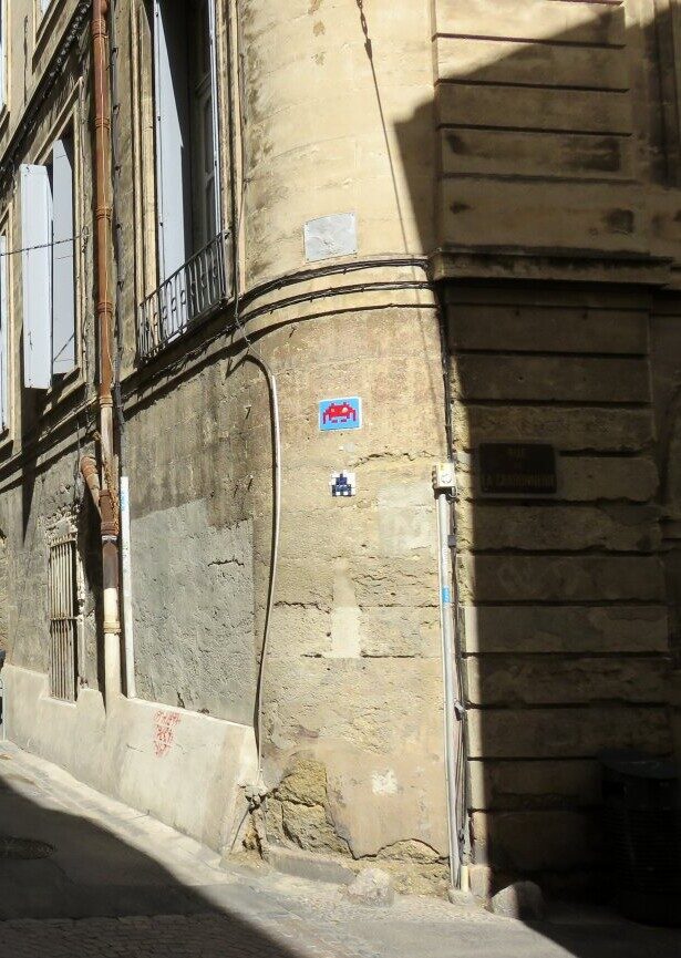 MPL_08, Space Invader de la rue de la Carbonnerie — Street art de Invader à Montpellier
