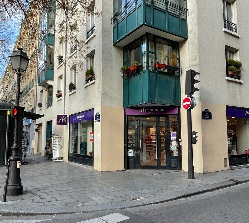 PA_33, Space Invader de la rue Vieille du Temple — Street art de Invader à Paris