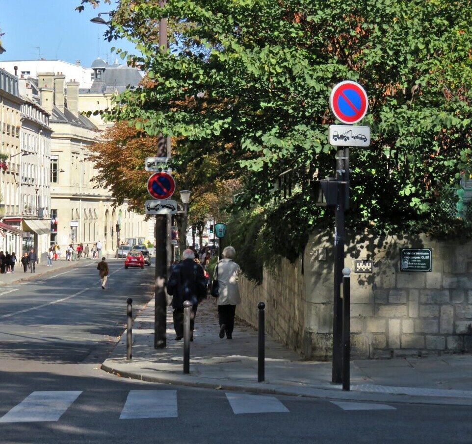PA_322, Space Invader de la rue de Vaugirard — Street art de Invader à Paris