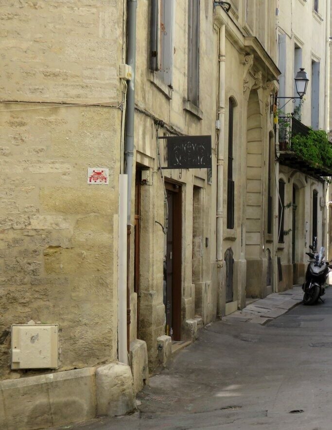 MPL_22, Space Invader de la rue de l'Amandier — Street art de Invader à Montpellier