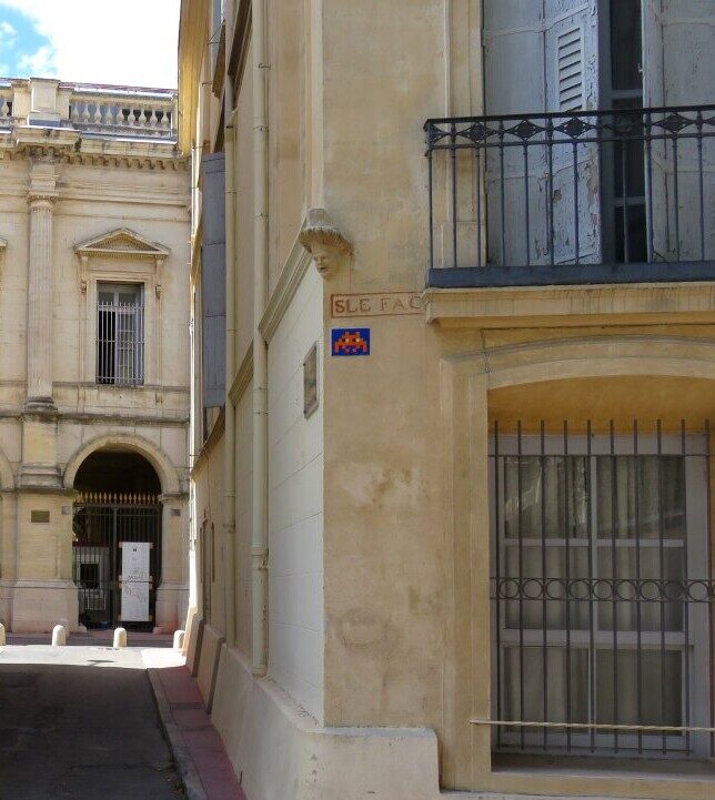 MPL_24, Space Invader de la rue du Palais des Guilhem — Street art de Invader à Montpellier