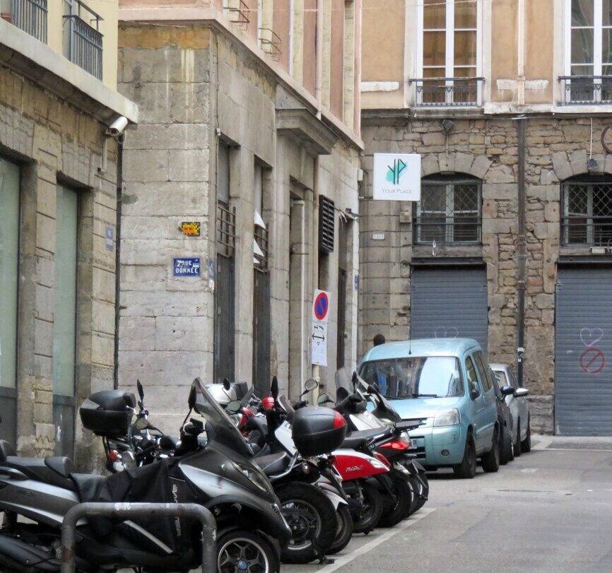 LY_23, Space Invader de la rue Donnée — Street art de Invader à Lyon