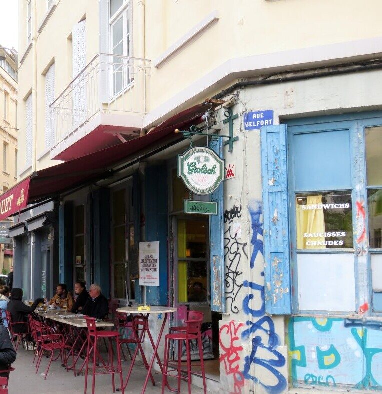 LY_25, Space Invader on 1 Rue Belfort — Street art by Invader in Lyon