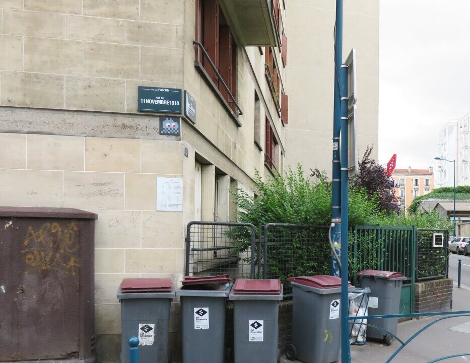 PA_414, Space Invader de la rue du 11 Novembre — Street art de Invader à Pantin