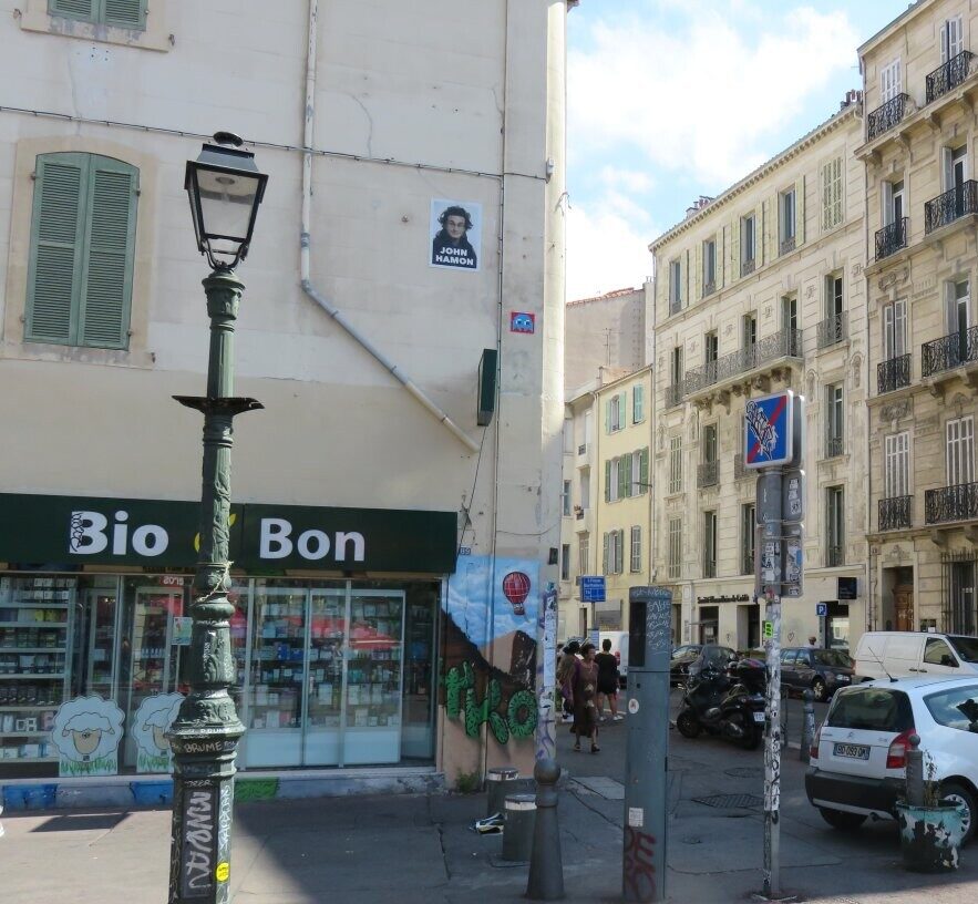 MARS_06, Space Invader on 89 Cours Julien — Street art by Invader in Marseille