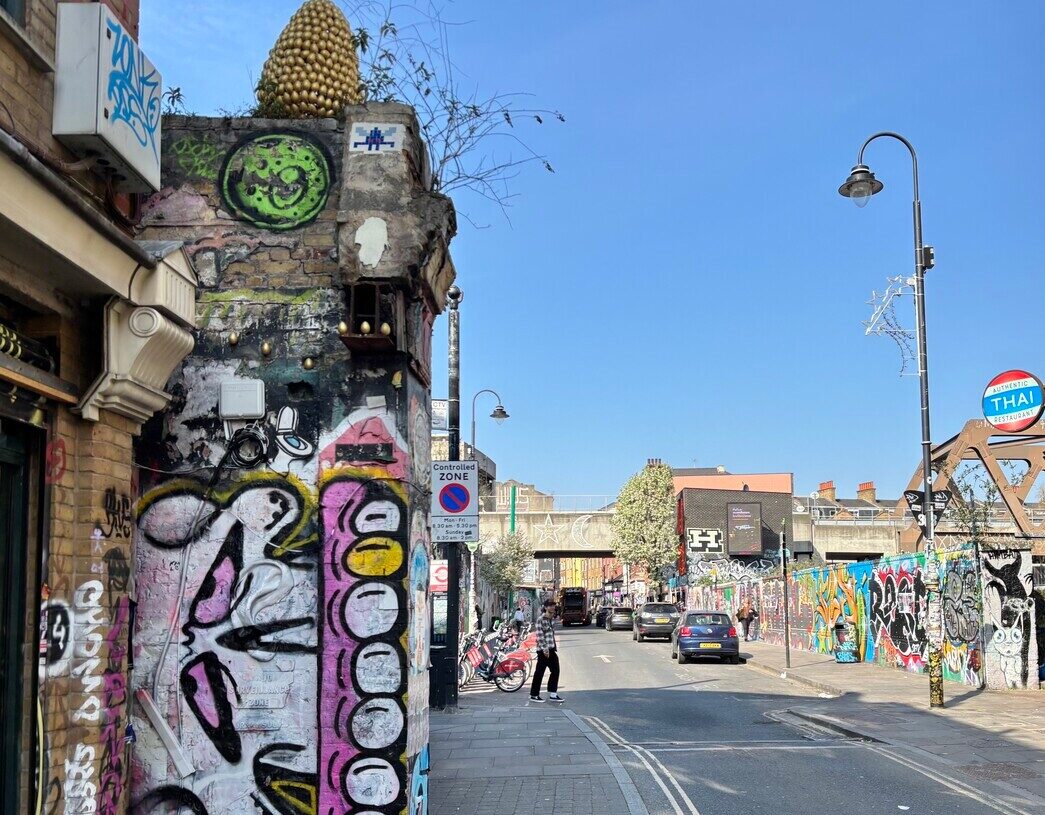 LDN_57, Space Invader on 105 Brick Lane — Street art by Invader in London