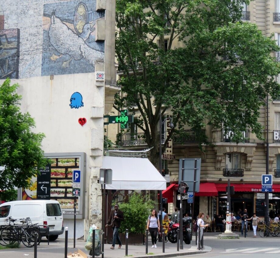 PA_703, Space Invader on 116 Avenue Ledru-Rollin — Street art by Invader in Paris