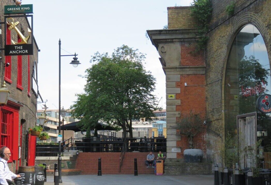 LDN_93, Space Invader on Thames Path — Street art by Invader in London