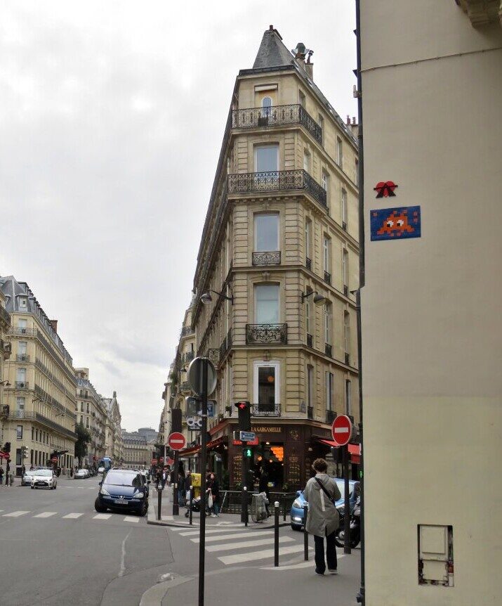 PA_755, Space Invader de la rue de la Victoire — Street art de Invader à Paris