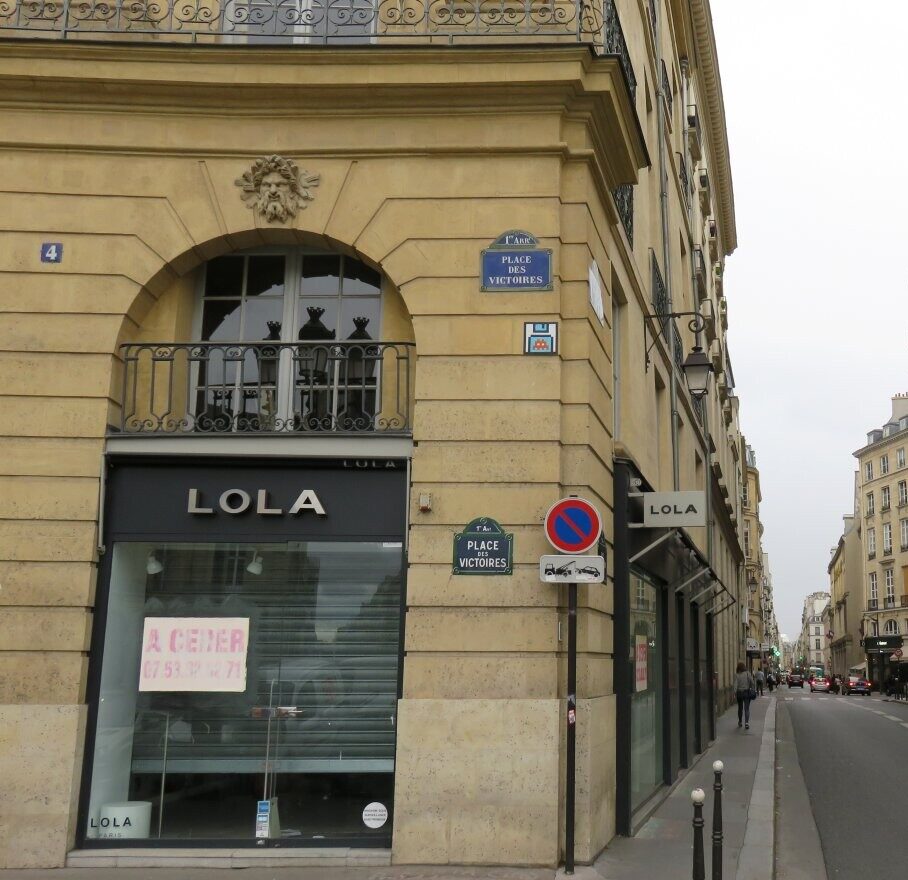 PA_775, Space Invader on Rue la Feuillade — Street art by Invader in Paris
