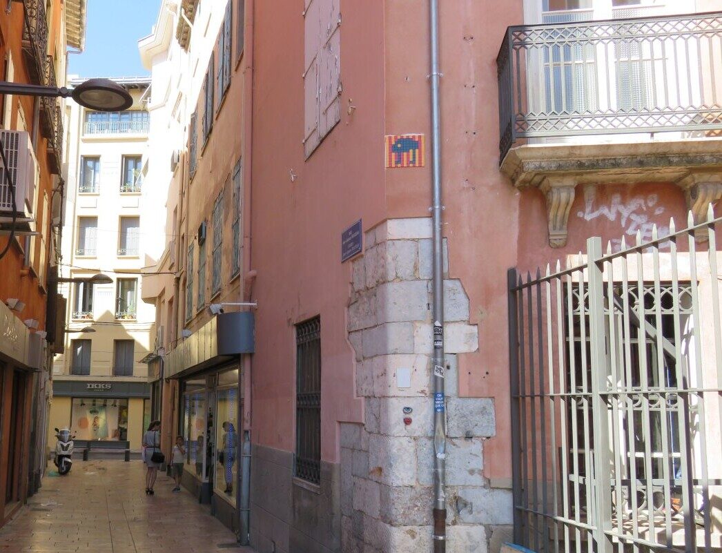 PRP_05, Space Invader on Impasse Jean-Jacques Rousseau — Street art by Invader in Perpignan