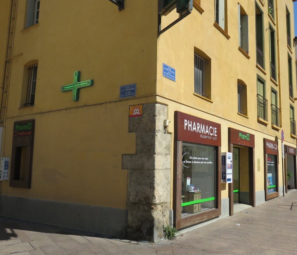 PRP_07, Space Invader on Rue de la Poissonnerie — Street art by Invader in Perpignan