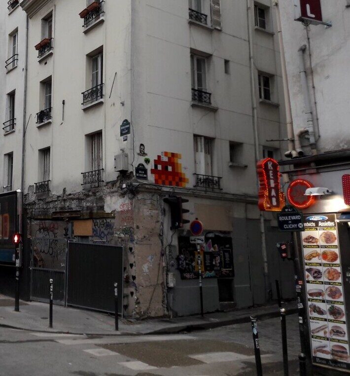 PA_1060, Space Invader de Villa de Guelma — Street art de Invader à Paris