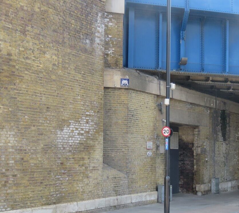 LDN_130, Space Invader on Southwark Street — Street art by Invader in London