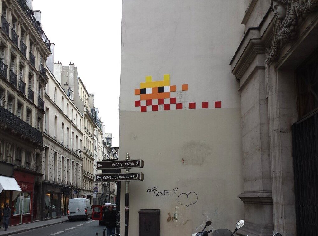PA_1100, Space Invader de la fontaine Molière — Street art de Invader à Paris