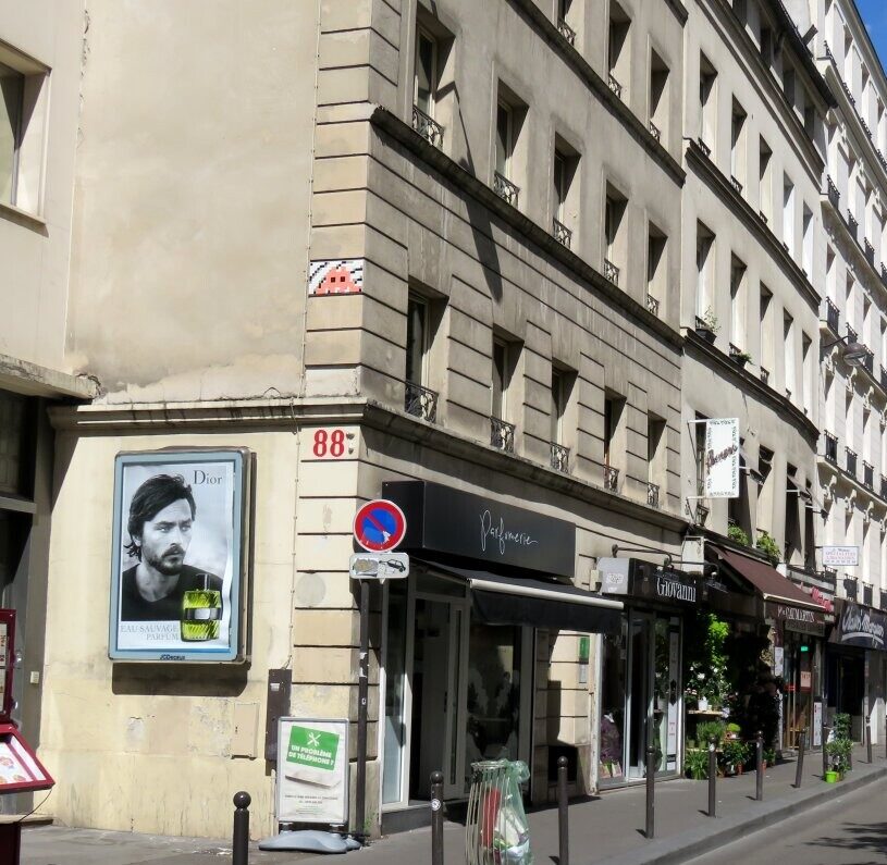 PA_1125, Space Invader de la rue de Provence — Street art de Invader à Paris