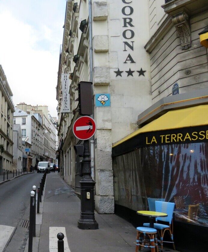 PA_1175, Space Invader on 2 rue Rodier — Street art by Invader in Paris