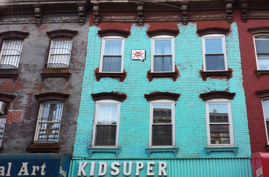 NY_167, Space Invader on 354 Broadway — Street art by Invader in New York