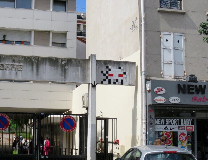 PA_1204, Space Invader on 61 rue d'Avron — Street art by Invader in Paris