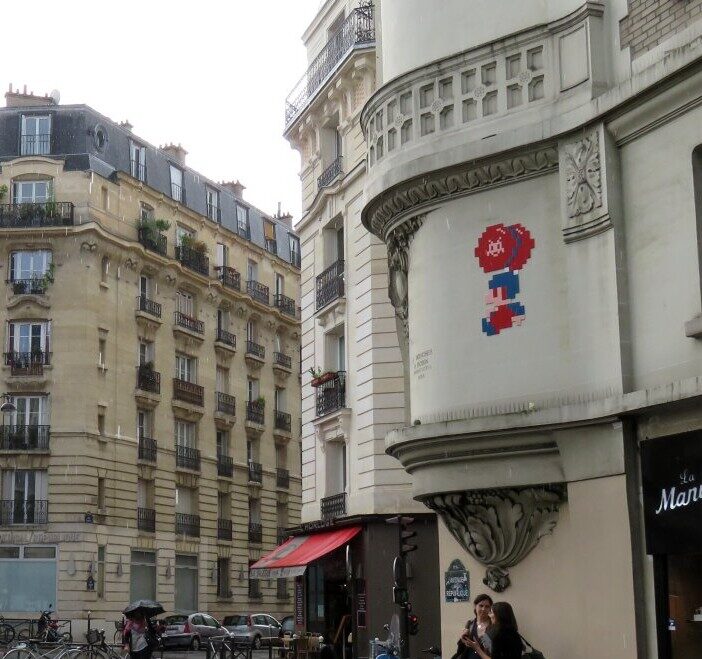 PA_1222, Space Invader on 90 avenue de la République — Street art by Invader in Paris