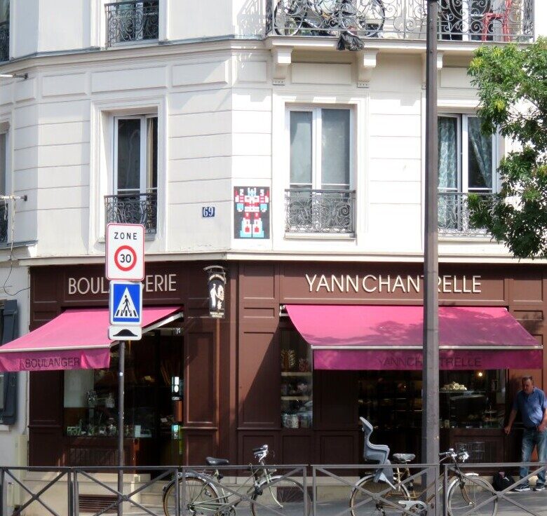 PA_1224, Space Invader on 57 avenue du docteur Netter — Street art by Invader in Paris